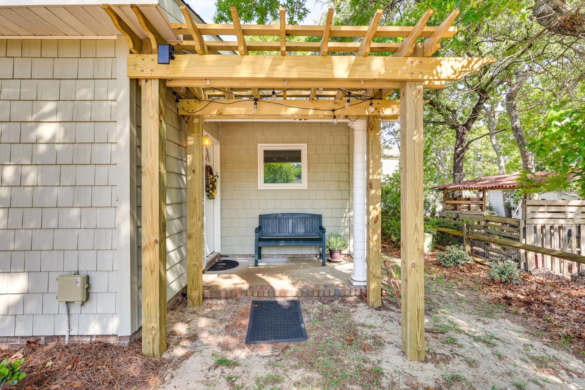 Oak Island Cottage Minutes To Long Beach! エクステリア 写真